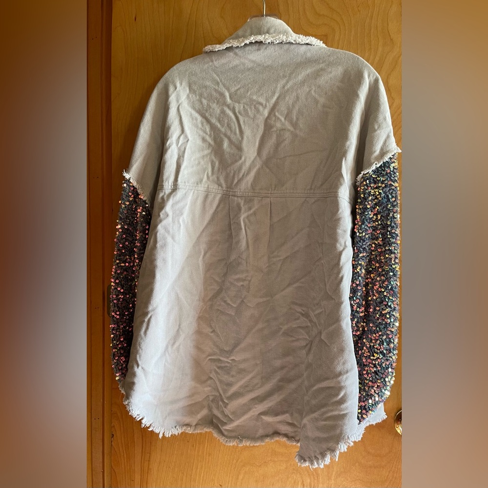 Stylish Women's Gray Sequin Utility Jacket - Picture 4 of 5